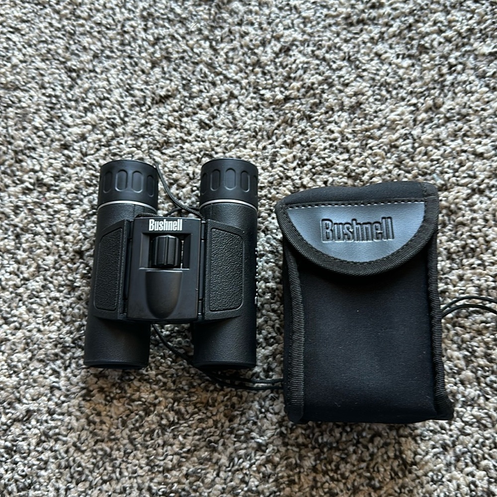 Bushnell Black Compact Binoculars with Case